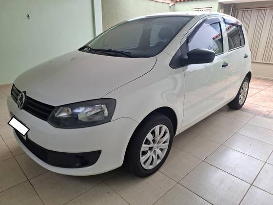 VOLKSWAGEN FOX 1.0 MI 8V FLEX 4P MANUAL VOLKSWAGEN FOX 1.0 MI 8V FLEX 4P MANUAL